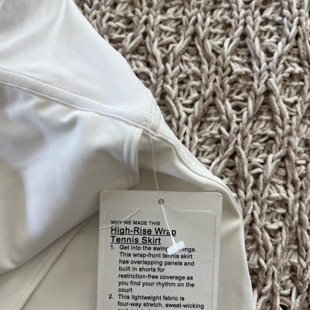 lululemon athletica Cream Mini Skirt - Picture 4 of 5